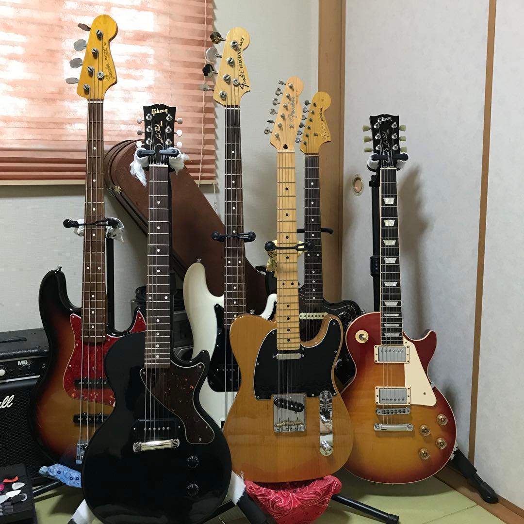 Fender４本、Gibson２本まとめて♪