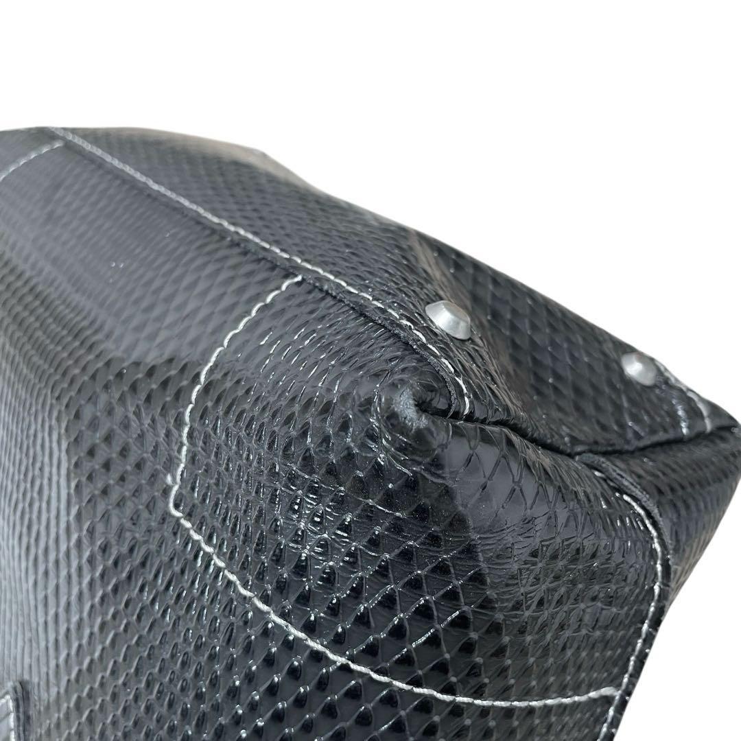 Vivienne Westwood エナメル 型押し　オーブ付き　ハンドバッグ