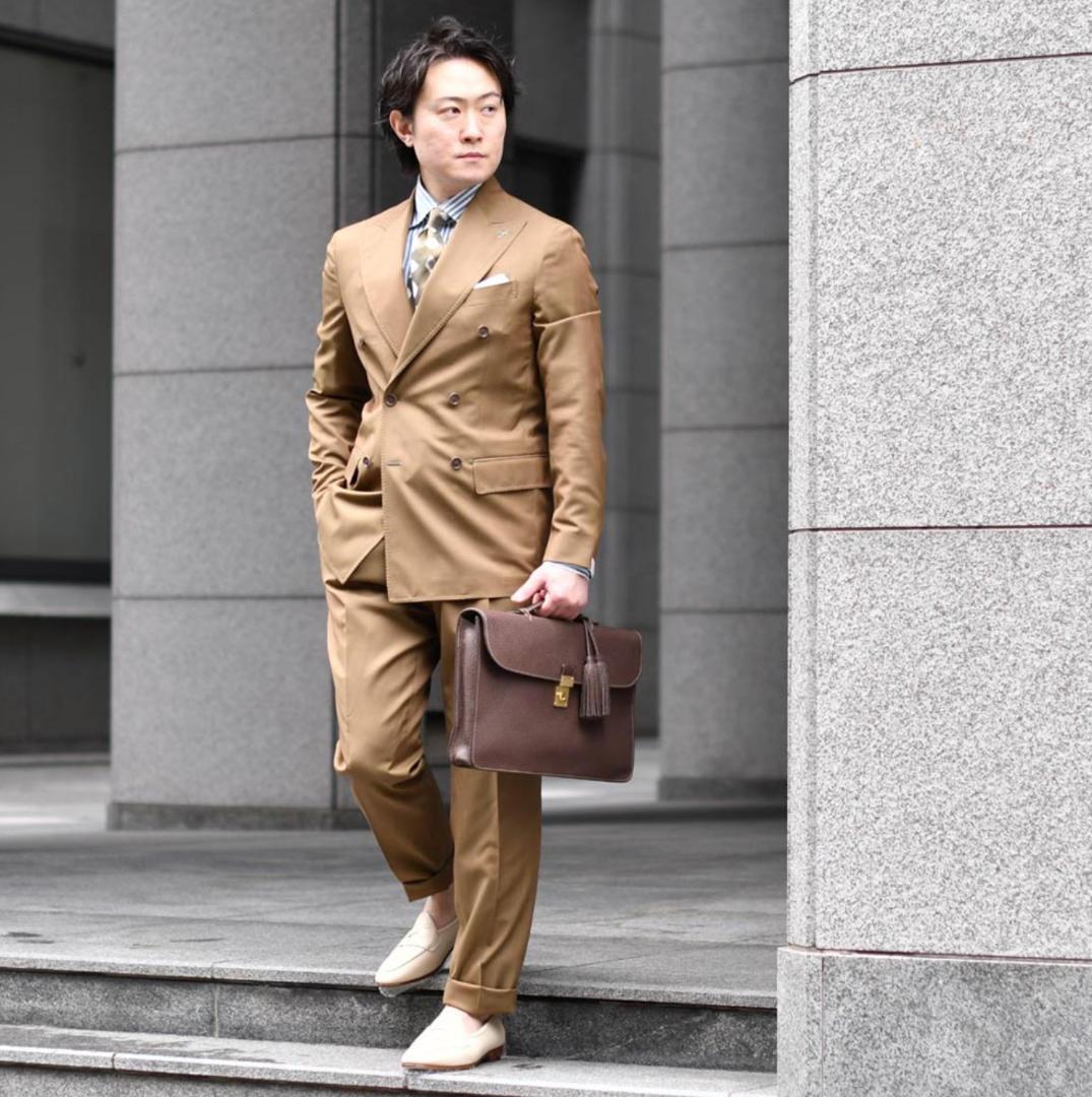 極美品　アカーテ　ACATE　GARBIN　シュリンクレザー　ブリーフケース　紺