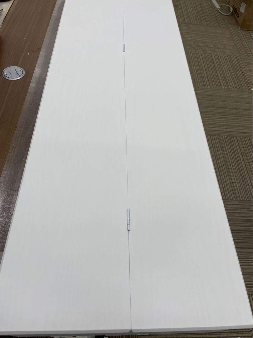 電子ピアノ88鍵盤　ハンマーアクション鍵盤　３本ペダル　ホワイト