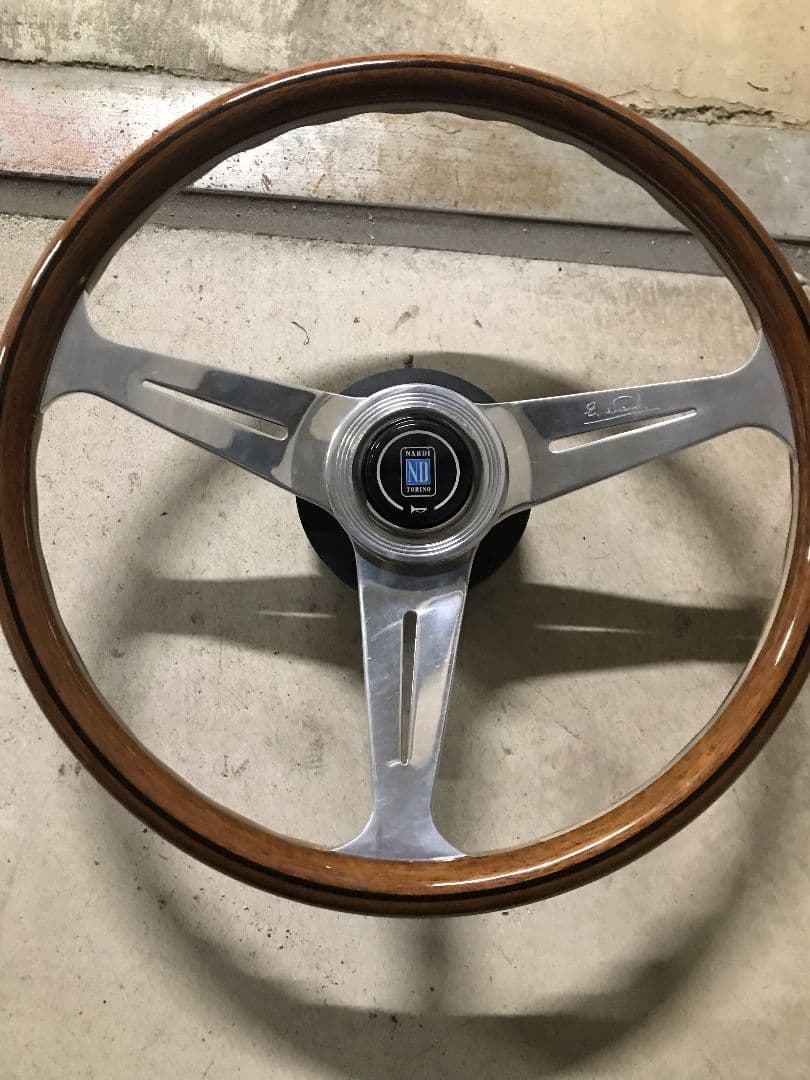 J*N様 Nardi ステアリングホイール 3スポーク
