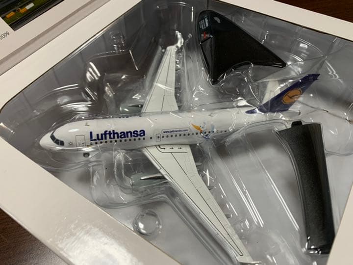1/200 ルフトハンザ　A319-100 特別ペイント