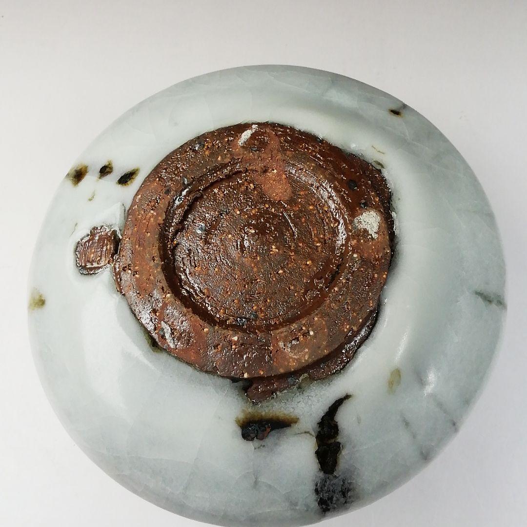 Ｔ２２９　茶碗　『白釉流飛文』『西川實』　共箱　抹茶碗　茶道具