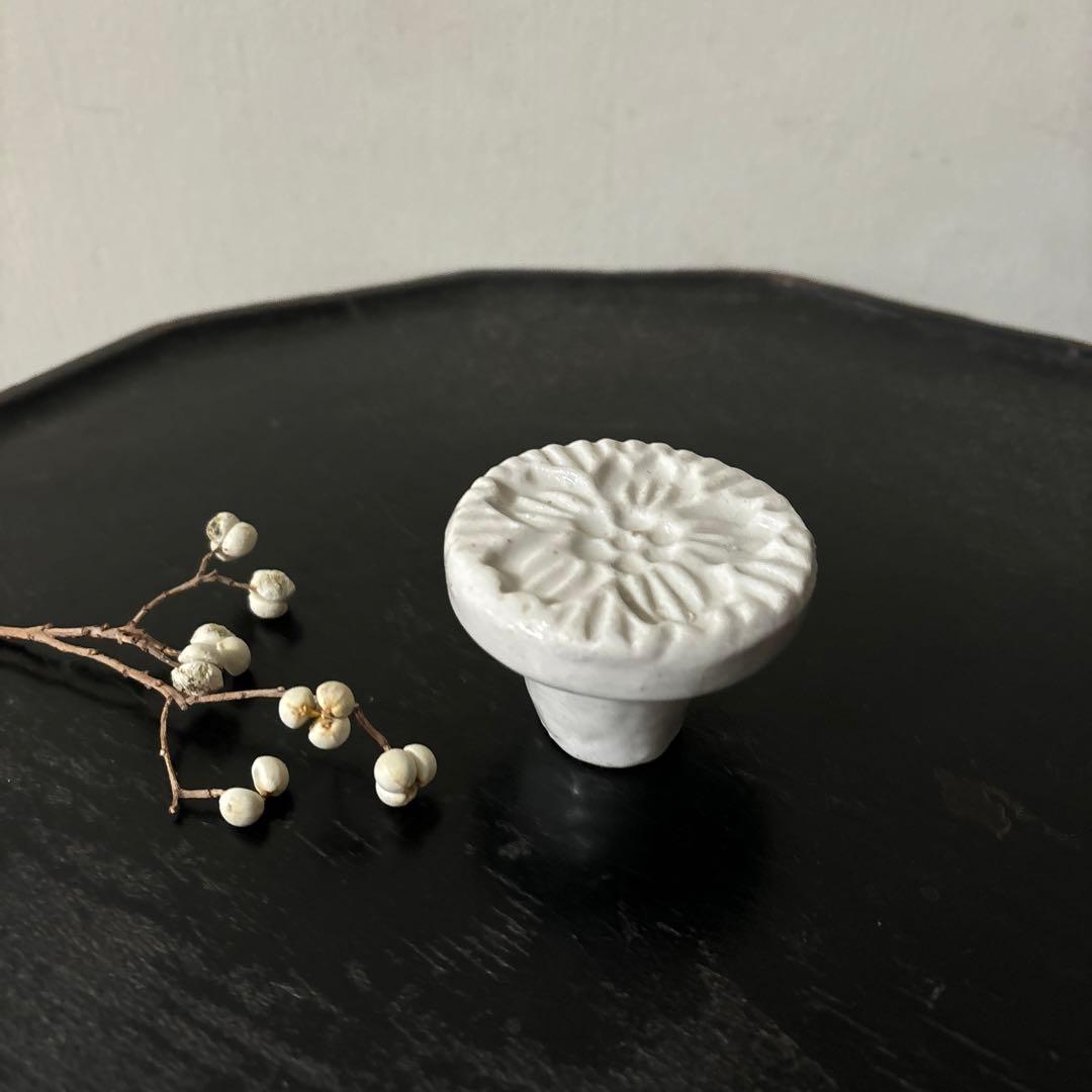 李朝餅型　⑤菓子型　白磁　堅手　韓国アンティーク　古道具　古民芸　古陶磁