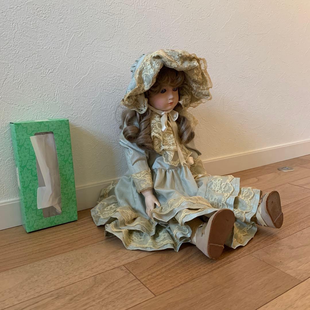西洋人形 ボンネット付き ドール エメラルドグリーンドレス