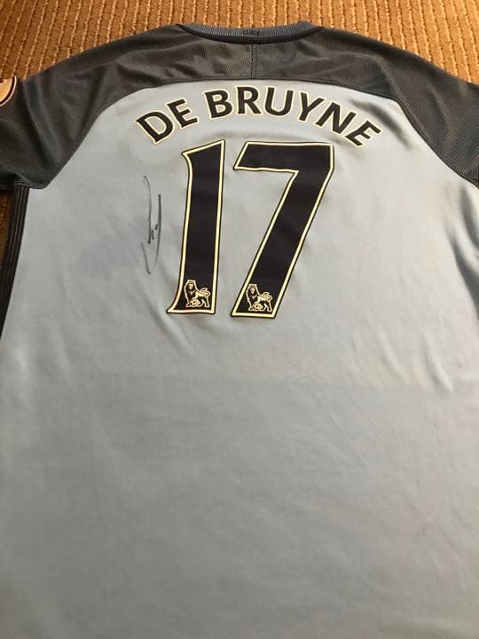 16/17マンチェスターシティ 直撃サイン入りユニフォーム#17デブライネ