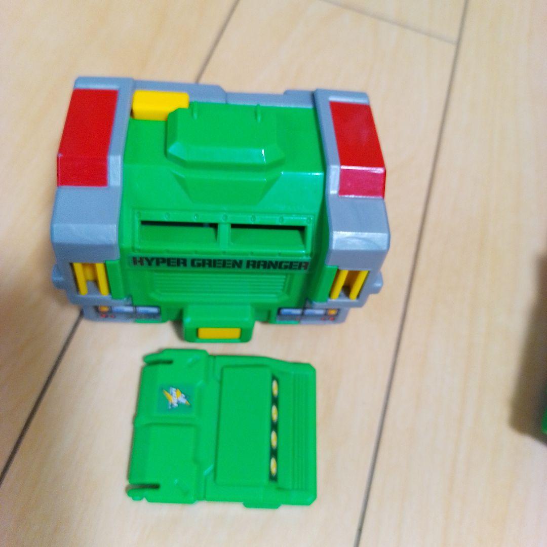 トミカ　 ハイパーグリーンレンジャー3号 レンジャートレーラー ハイパーシリーズ