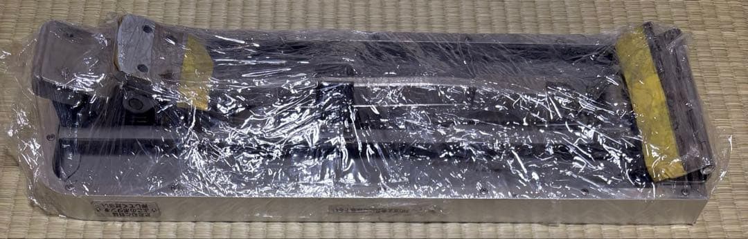 小田急電鉄　特急ロマンスカーRSE（20000形）　折りたたみテーブル　鉄道部品