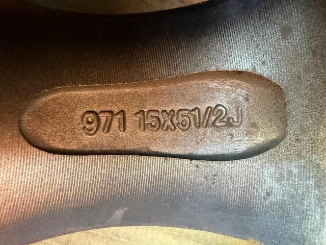 アクア ヴィッツ フィット スタッドレスセット 175/65R15 2019年製