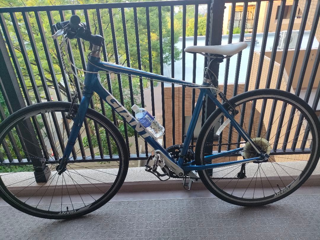 【引き取り限定】GIANT クロスバイク 700C