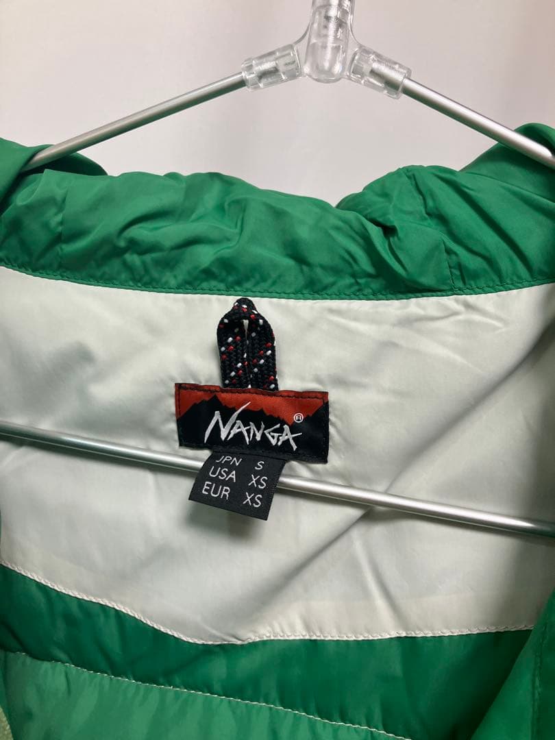NANGA ナンガ　プレイランドダウンジャケット グレイッシュベージュ