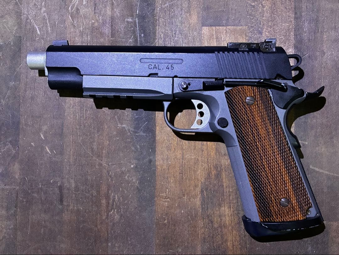 ウェスタンアームズ　スネーク　オペレーター　ガスガン　MGS