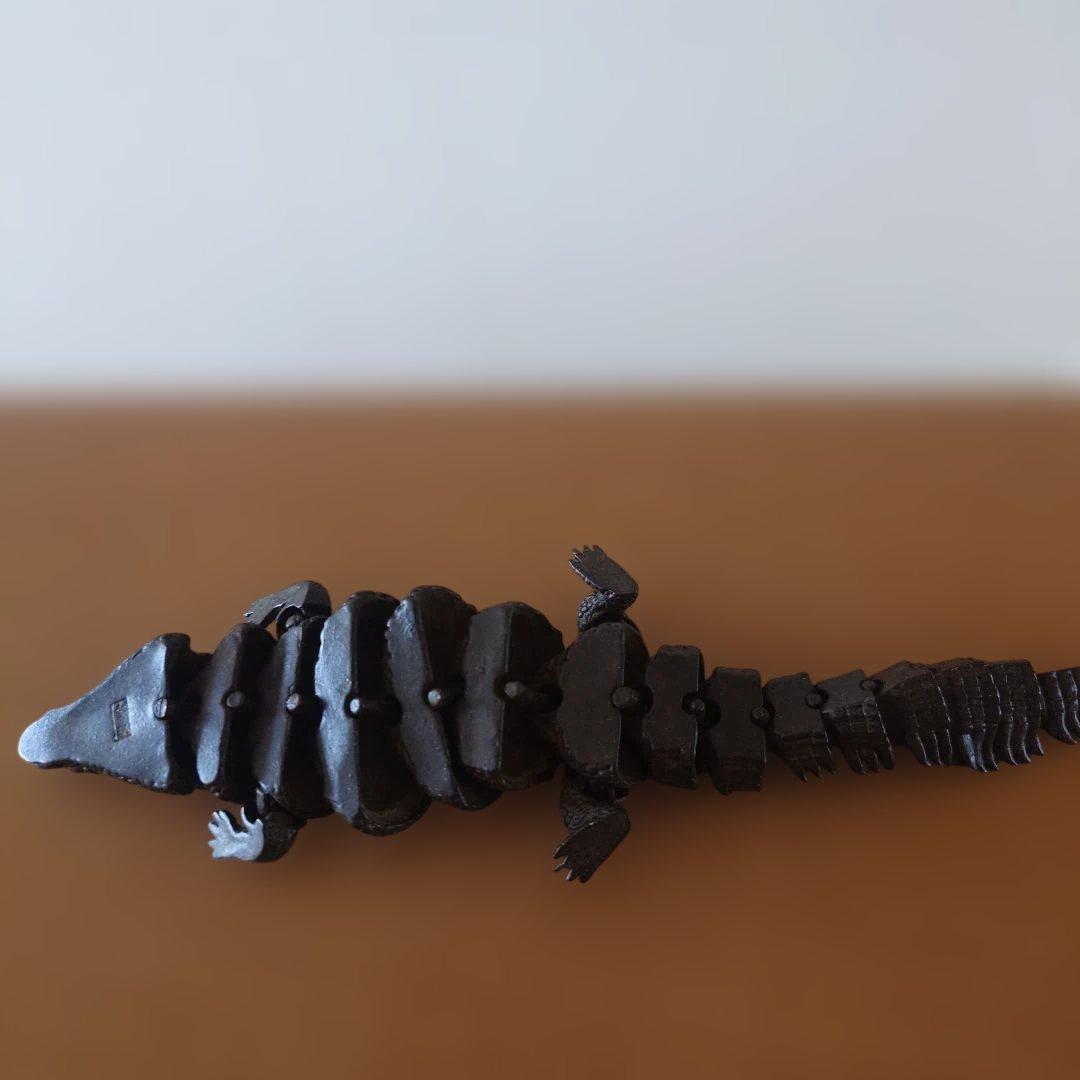 銅製　鰐　自在　在銘