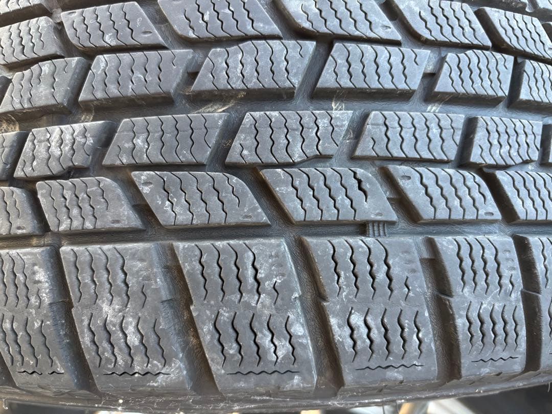 30系アルファード　スタッドレスタイヤ　215/65 16