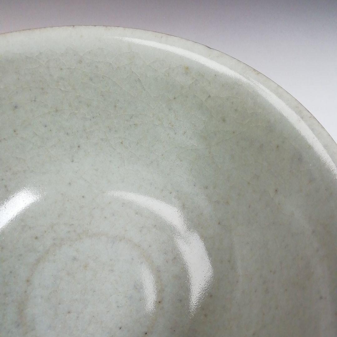 Ｔ８４８　茶碗　『白釉　茶碗』『神楽の窯　奥田康博 作』　共箱　抹茶碗　茶道具