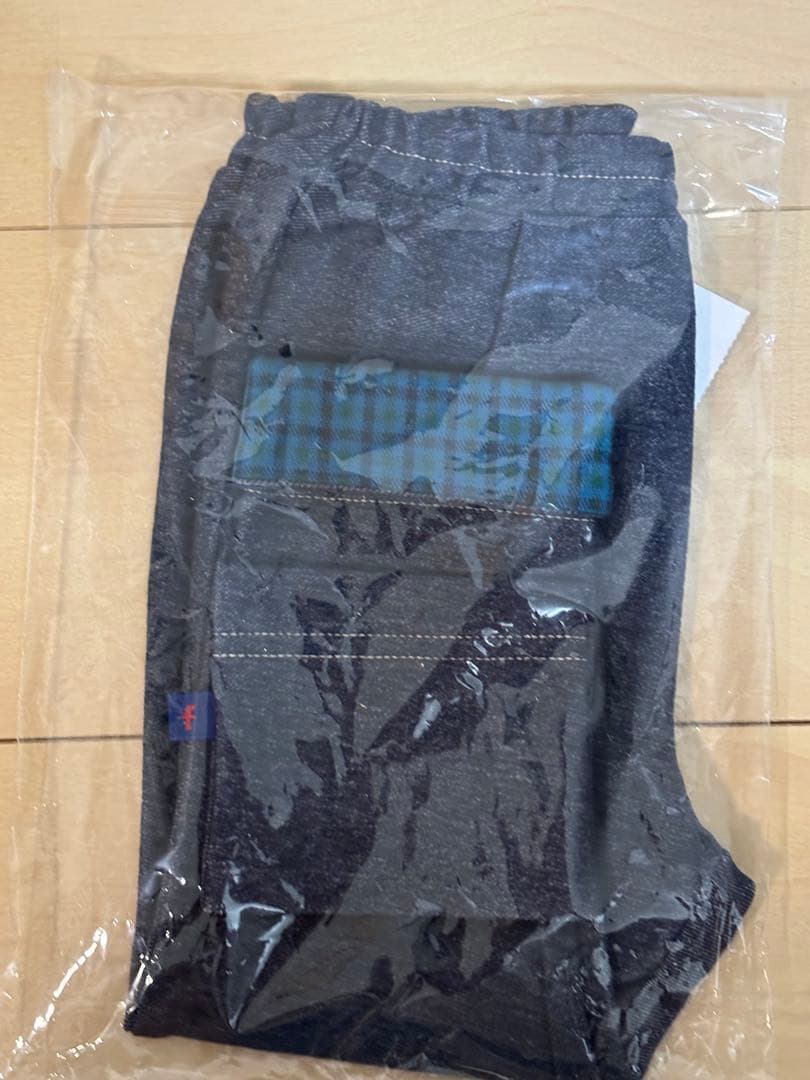 ファミリア　90cm ダークグレー パンツ 未使用