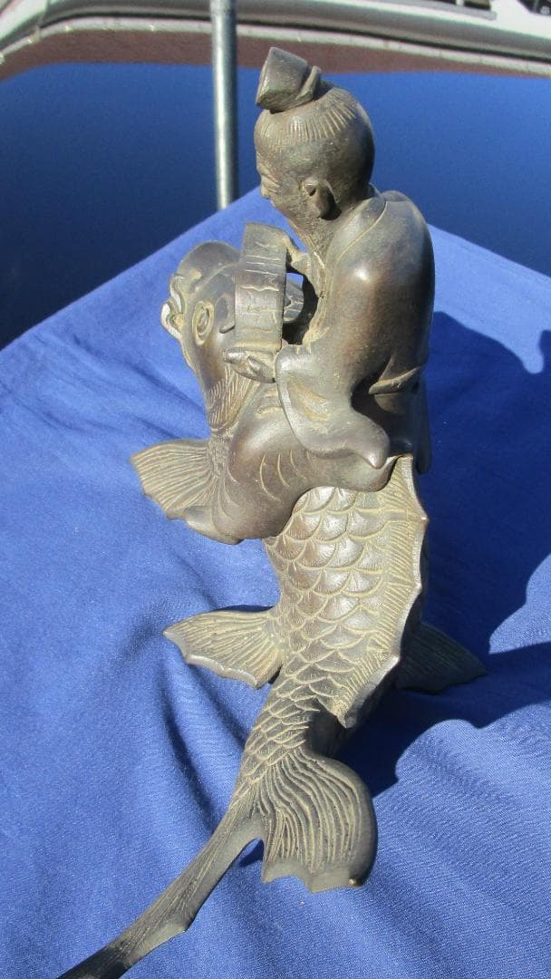 古銅　香炉　置物　乗ったり　書斎物　鯉仙人　程度良し　重さ約1230グラム　1体