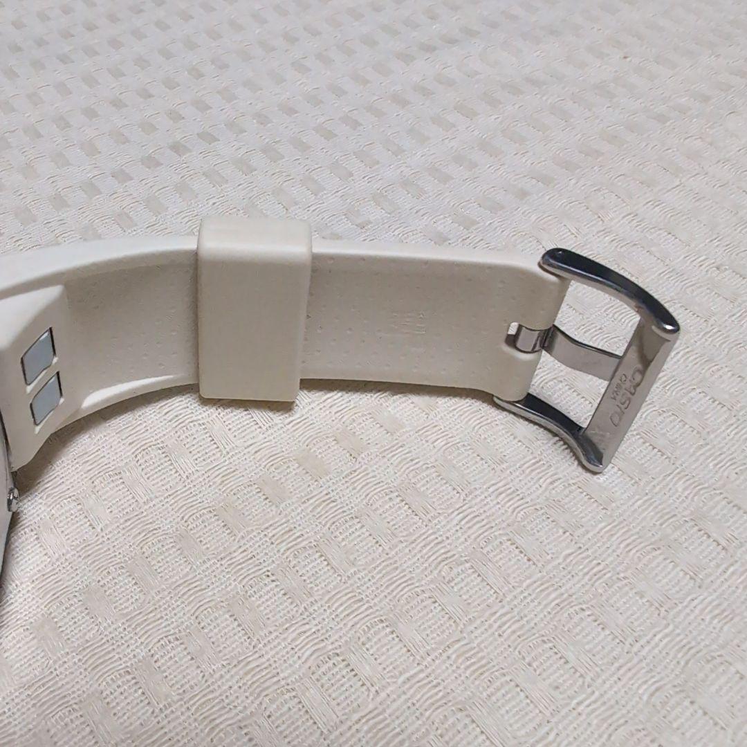 G-SHOCK g-8100 ホワイト