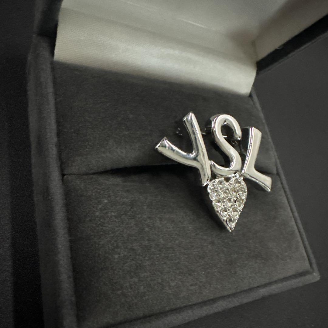 美品　イヴサンローラン　ブローチ　YSLロゴ　ハート　ラインストーン　コサージュ