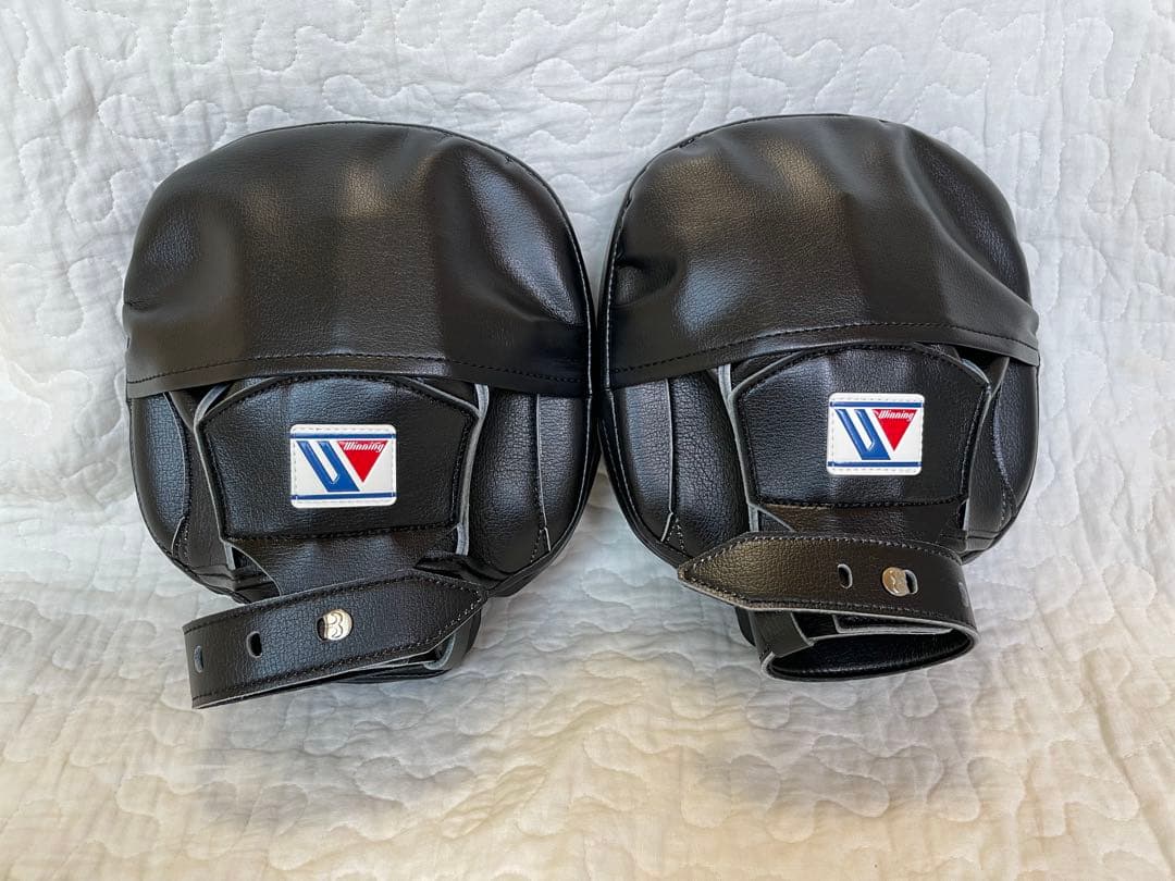 Winning パンチングミット ブラック
