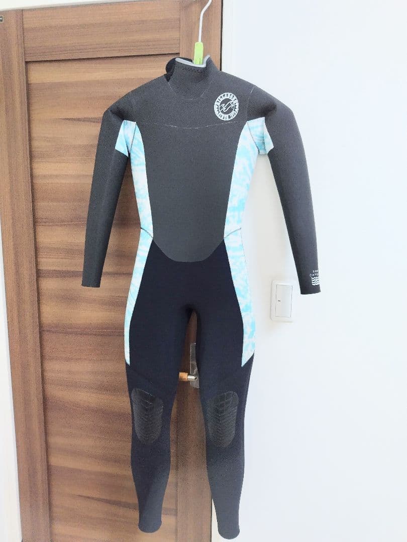 新品送料無料！Billabong レディースセミドライウェットスーツ