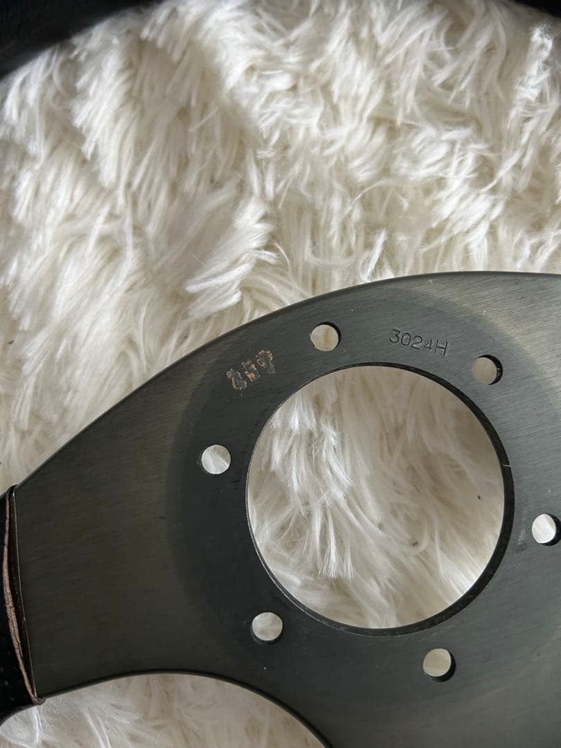 momo RACE ステアリング