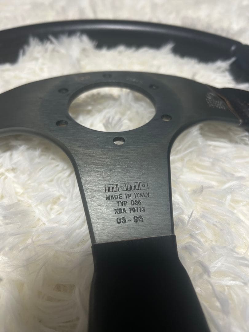 momo RACE ステアリング