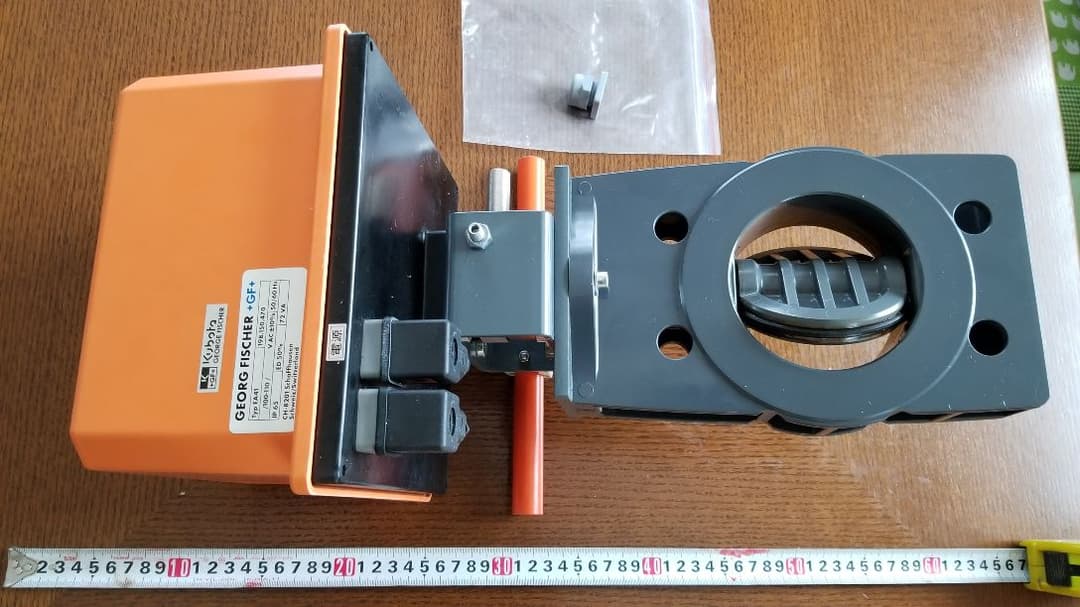 クボタ　電磁弁　径100ミリ