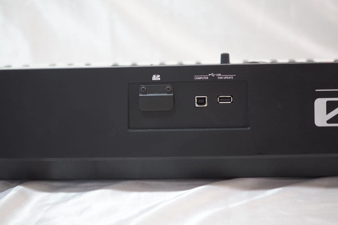 Roland FA-08 シンセサイザー ローランド