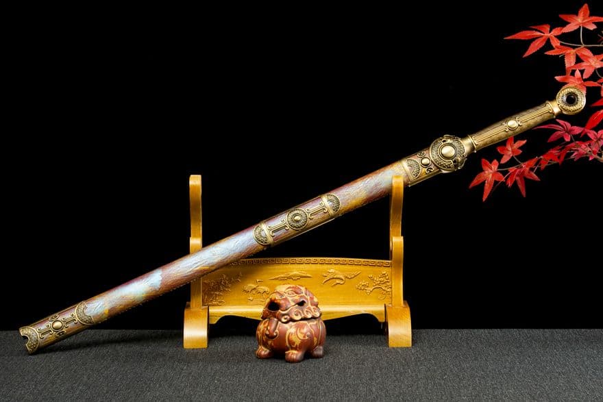 古兵器   武具　刀装具　日本刀　模造刀   居合刀  黄金聖剣