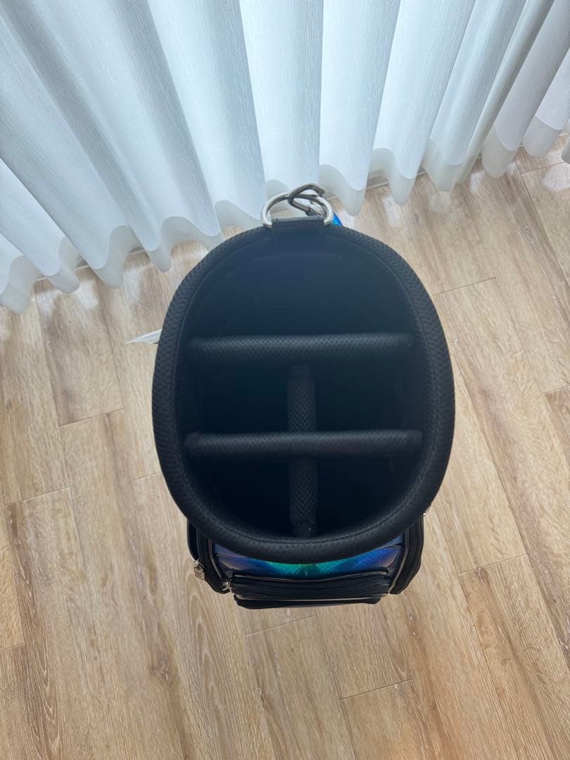 DANCE WITH DRAGON ホロパイソンキャディ