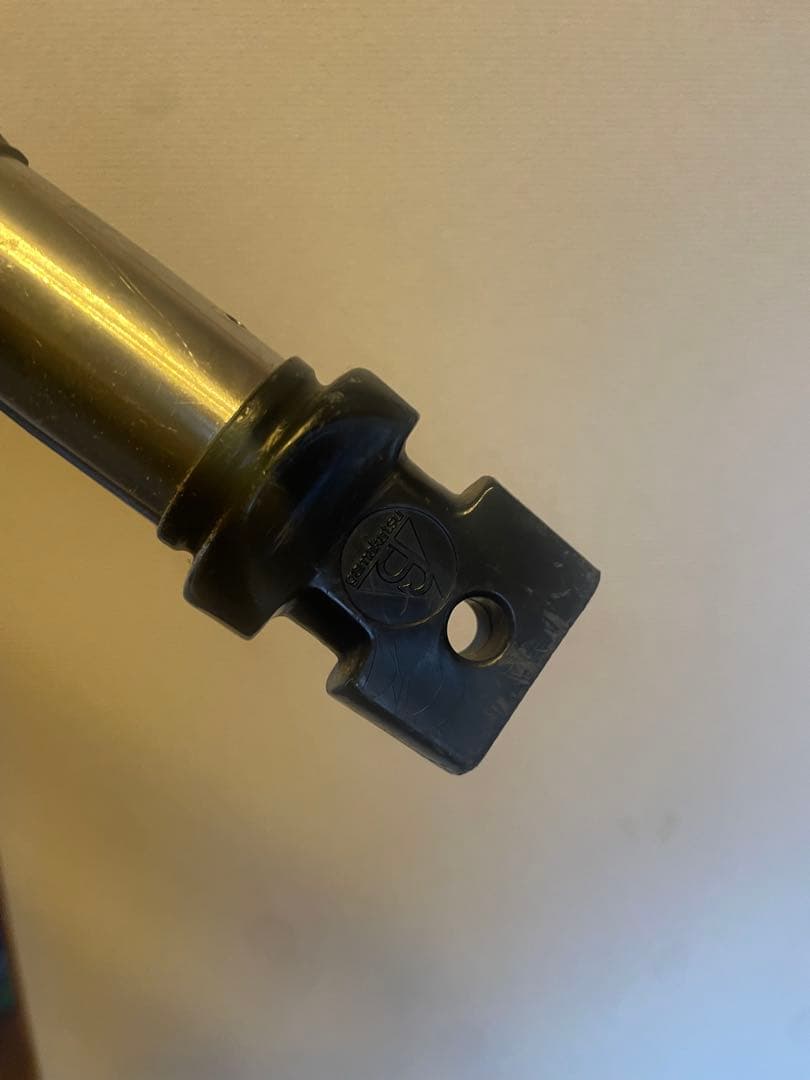 がま石 振り出しカーボンロッド 20号　石鯛竿