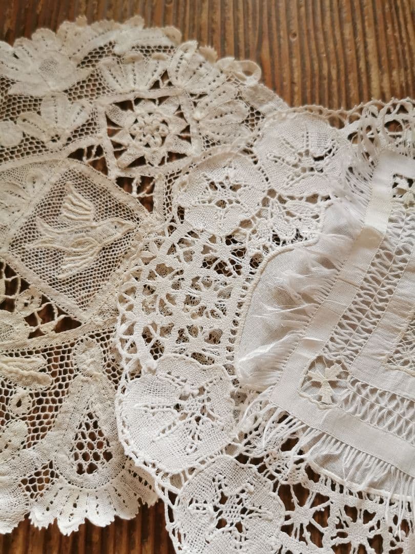 アンティーク 朝顔のボビンレース 十字架リネンドイリー イタリー? アメリカ購入