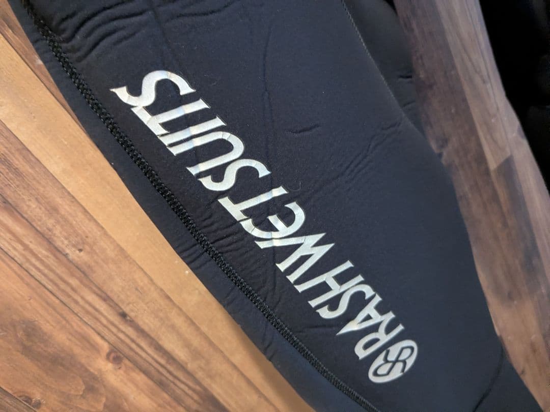 真冬対策✨RASHブーツ付きドライスーツ＆新品インナーセット　ML−Lサイズ程度