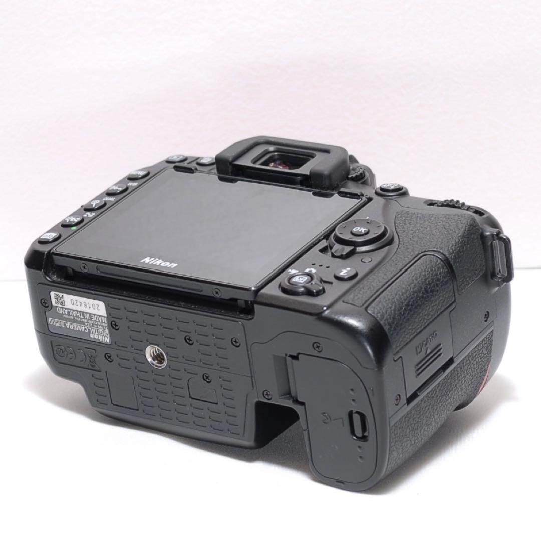 ✨美品✨高速連写✨Nikon D7500✨ トリプルレンズセット✨少シャッター数