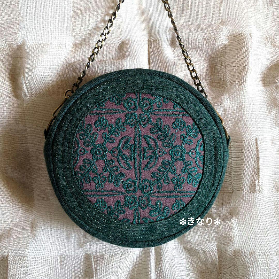 りんご　ハンドメイド まあるいポーチ ミナペルホネン生地使用♪