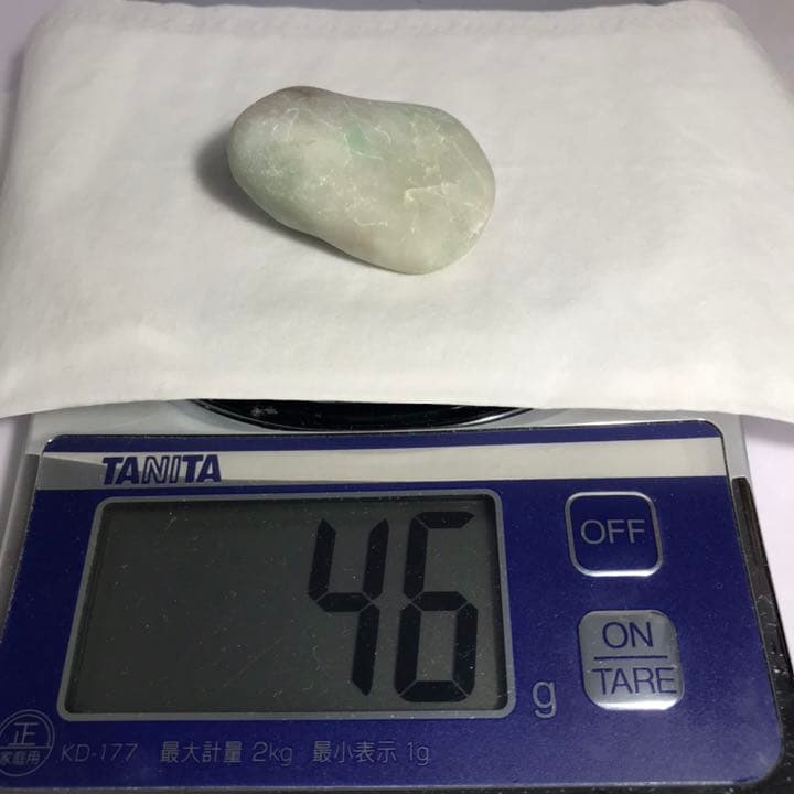 糸魚川翡翠原石【海岸】 46g
