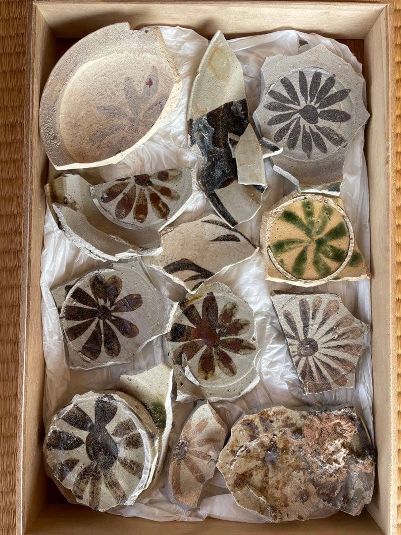 美濃焼の陶片コレクション 三箱