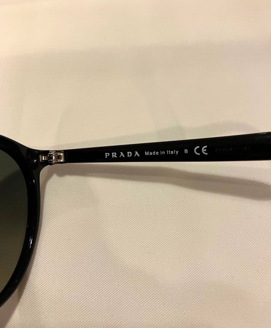 PRADA ユニセックス サングラス