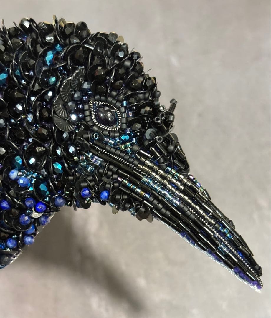 【ハシボソガラス】ビーズ刺繍ブローチバッグチャーム