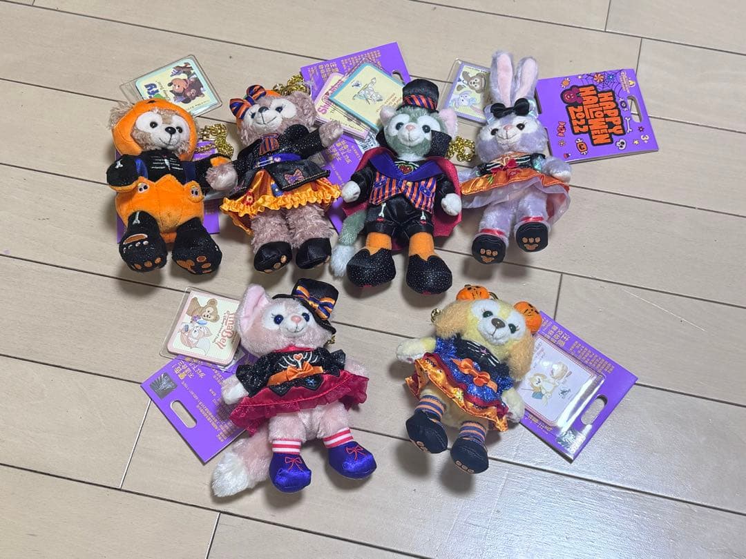 や*ん様 上海ディズニー　2022ハロウィン　ダッフィぬいぐるみキーチェーン セ