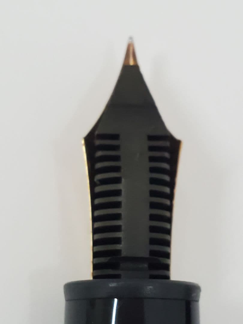 【訳あり】モンブラン マイスターシュテュック#146 14K585