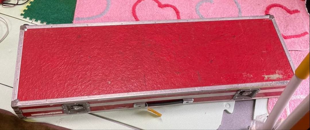 楽器ケース 赤　ハードケース　133cm✖️33cm✖️10cm