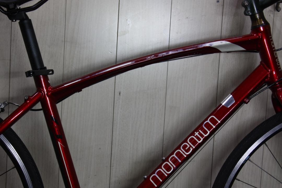 GIANT-MOMENTUM iNEED Z-3 700C21速460mmクロス