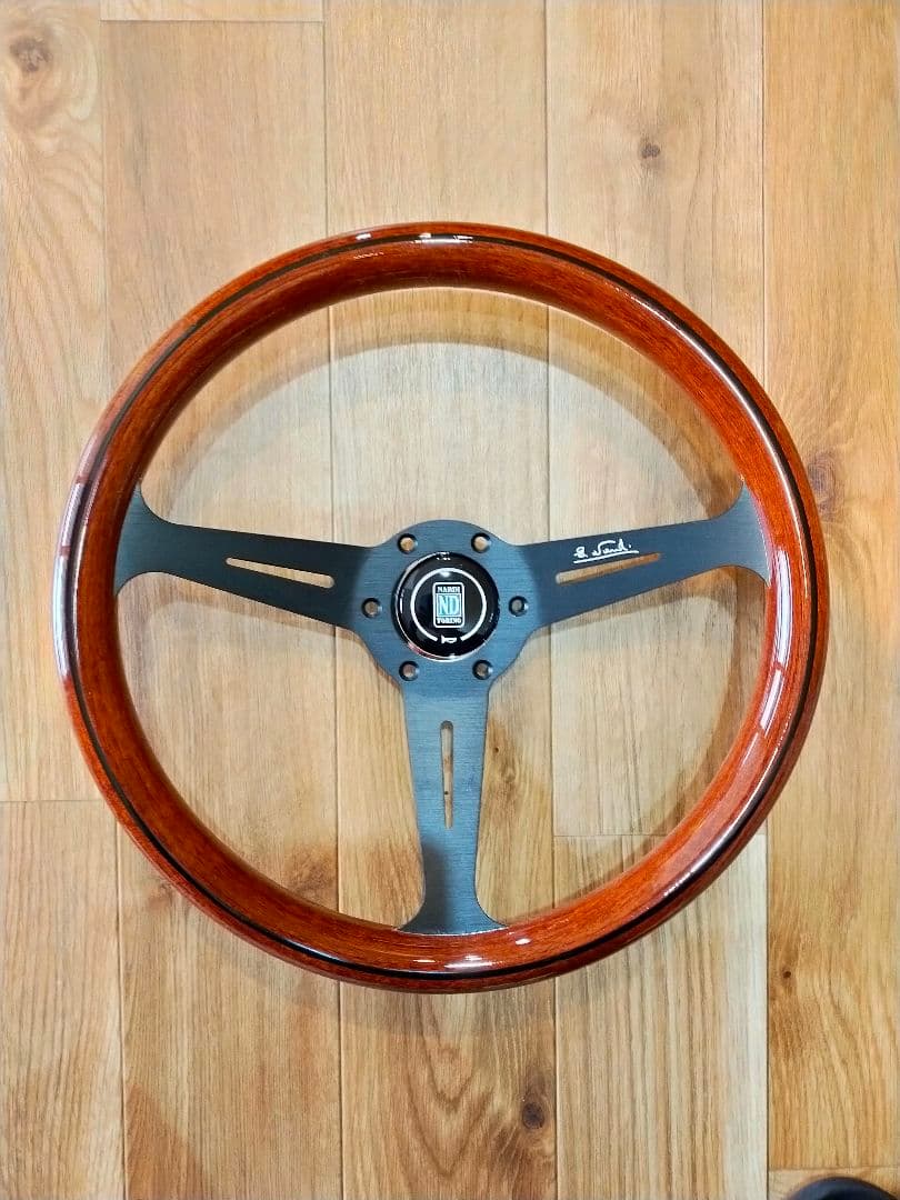 Nardi ND ステアリングホイール ウッド製