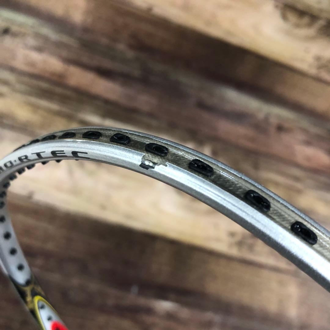 【希少・美品】ヨネックス アーマーテック 700 バドミントン ラケット