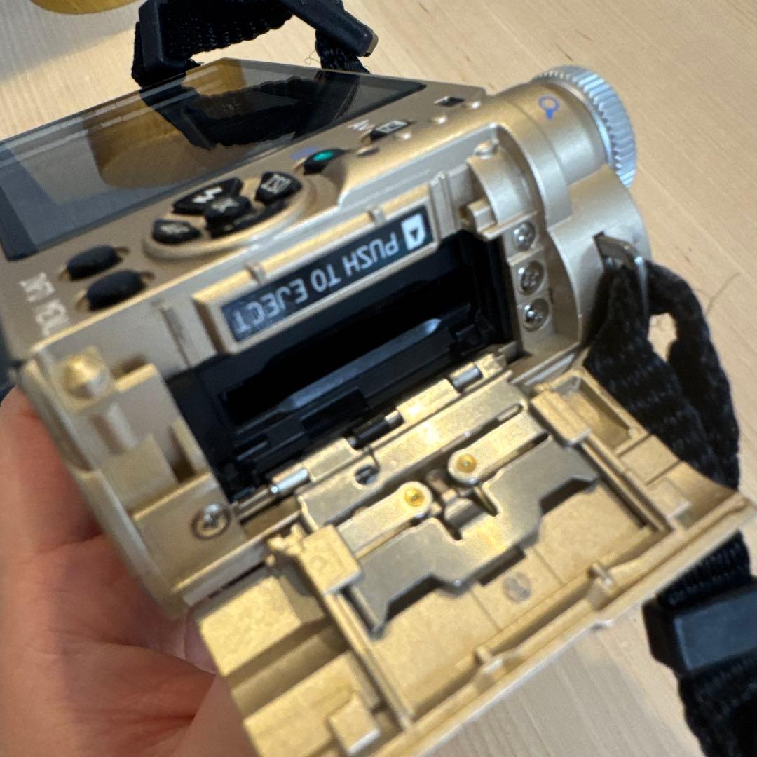 デジタルカメラ RICOH PENTAX Q-S1