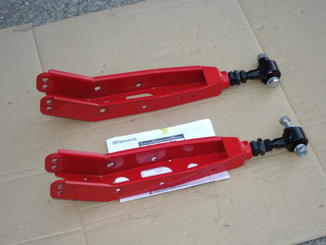 使用僅か 美品 GPスポーツ ロアアーム zn6 zn8 zd8 brz