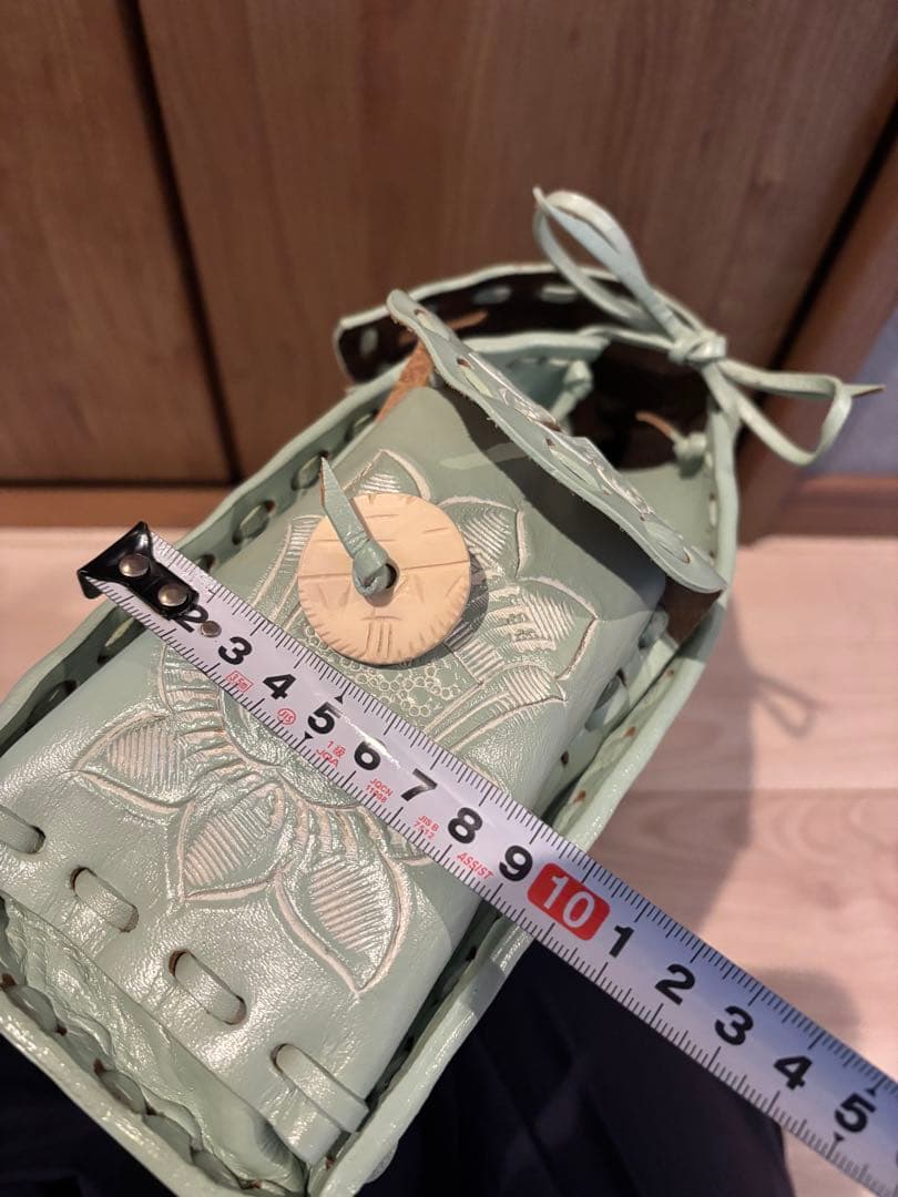 カービングトライブス　ミントグリーン　美品　ハンドバッグ　カービングトライブス