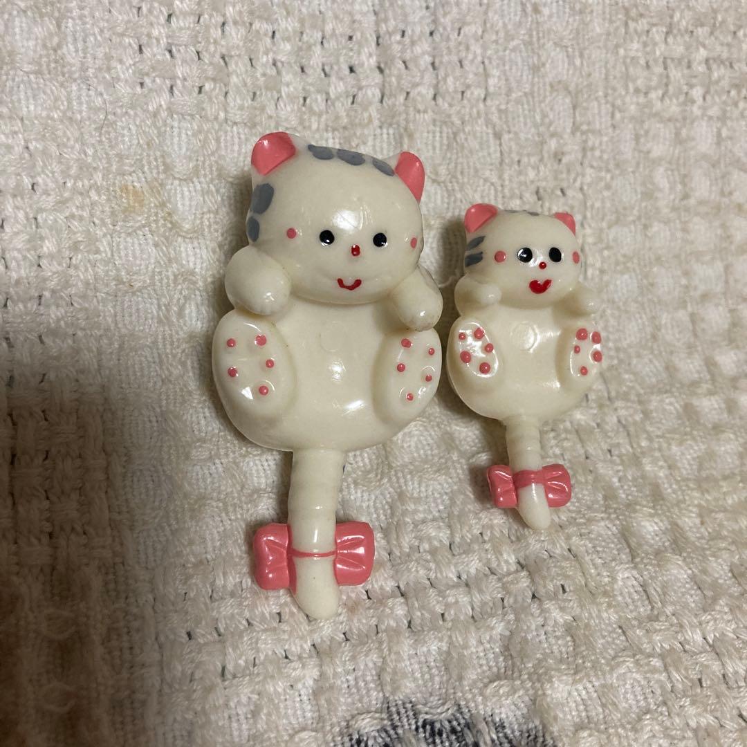 昭和レトロ　コップのフチ　 猫　引っ掛けマスコット　 撮影＆確認のため開封した